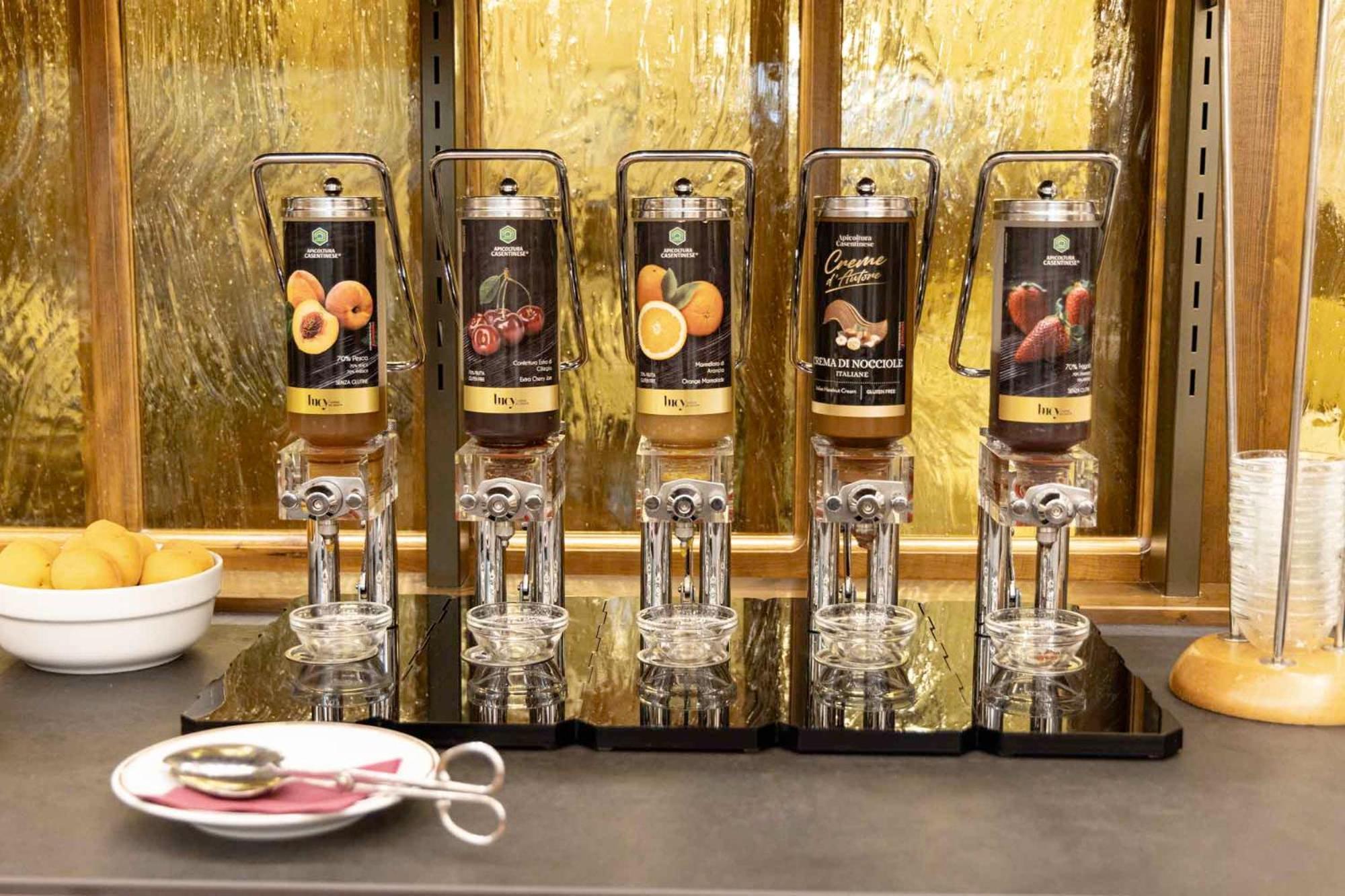 G. Hotel Des Alpes Сан Мартино ди Кастроза Екстериор снимка