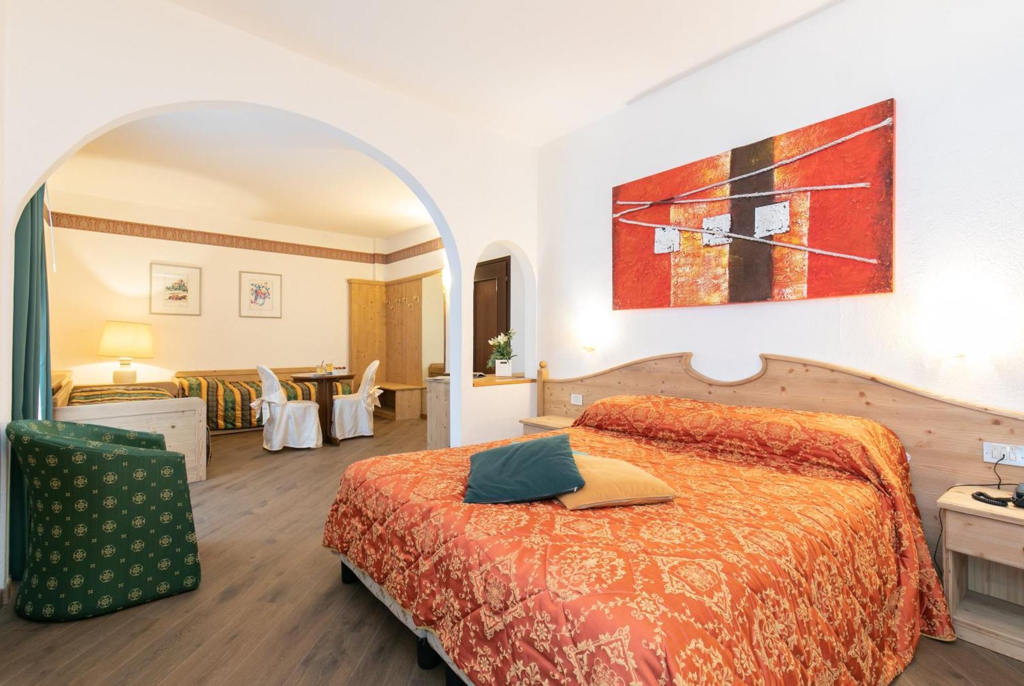G. Hotel Des Alpes Сан Мартино ди Кастроза Екстериор снимка